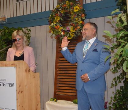 Nicole Frasch verpflichtete und vereidigte Manuel Maier im September 2024 als Bürgermeister. Nun führt die Erste Stellvertreteri