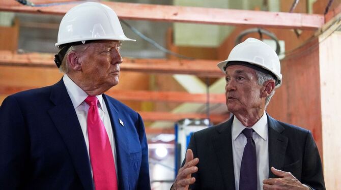 US-Präsident Trump besucht Federal Reserve