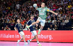 Hat in der Bundesliga für die Füchse Berlin bereits 391 Tore erzielt: Tim Freihöfer (mit Ball).