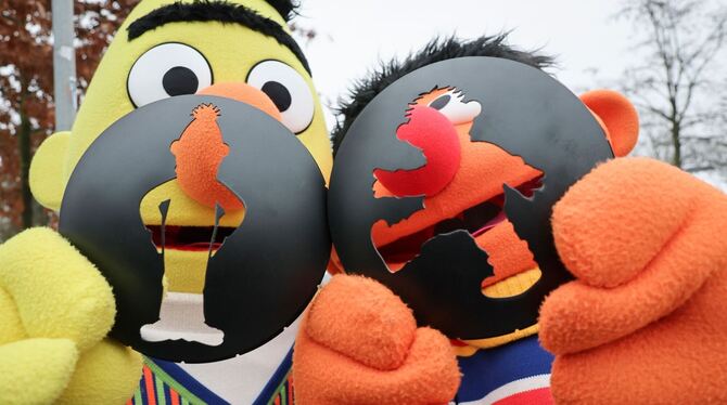 Fußgängerampel mit Ernie und Bert aus der Sesamstraße