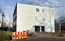 Die Nutzungszeit für die Container an der Friedrich-Hoffmann-Gemeinschaftsschule läuft demnächst ab. Deshalb und wegen des akute