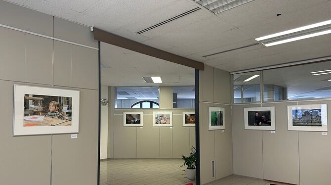 Blick in die Redaktionsräume des Reutlinger General-Anzeigers mit der letzten Ausstellung der »GEA-Fotos des Jahres«.