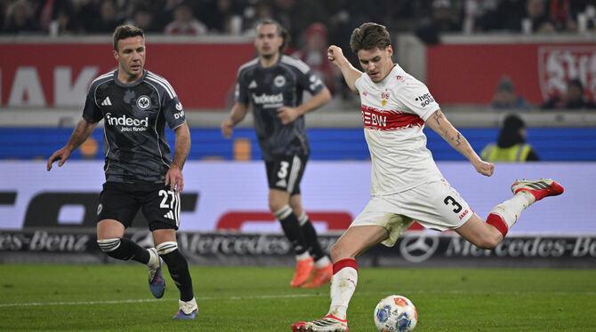 Stand in den vergangenen acht von neun Spielen in der Startelf des VfB Stuttgart: Innenverteidiger Ramon Hendriks (rechts).