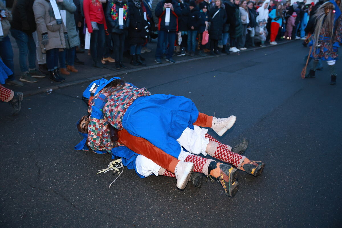 Fasnet-Umzug_Scheiterhau-Hexa_Genkingen_diet_170126__16