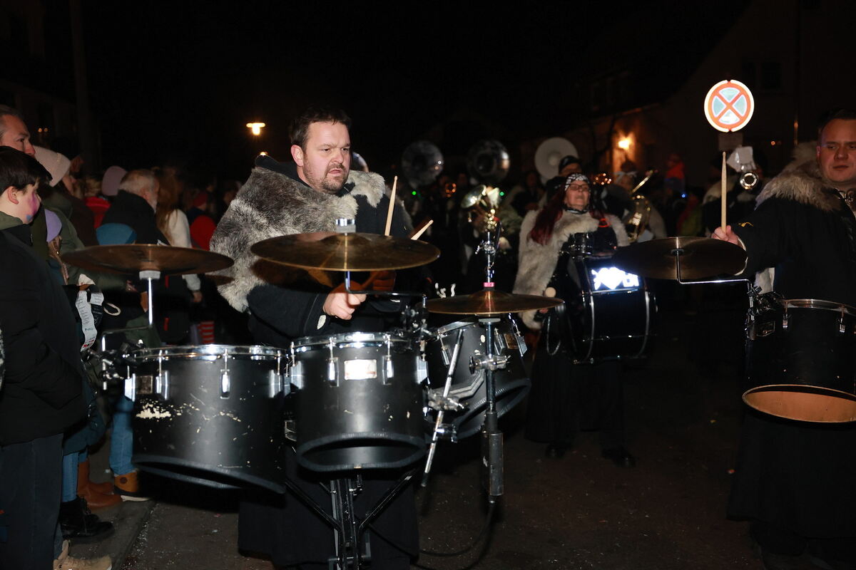 Fasnet-Umzug_Scheiterhau-Hexa_Genkingen_diet_170126__43