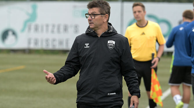 Fussball, LL, Landesliga, Maenner, Saison 2025/26, Staffel 3, Wuerttemberg, wfv Albert Lennerth ist seit April 2025 Cheftrainer des VfL Pfullingen.