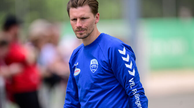 18.05.2025, 21. Spieltag, 27. Spieltag, Bezirksliga Alb, Fussball, Spielzeit 2024/2025, TSG Tuebingen II vs. VFL Pfullingen U23, Seit Sommer 2023 im Amt und auch in der Saison 2026/27 Trainer beim VfL Pfullingen II: Trainer Benjamin Hübner.