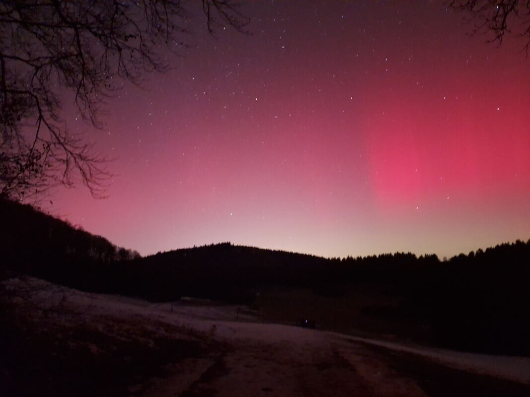 Polarlichter über Münsingen-Dottingen