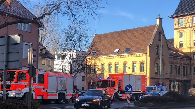 In einem Haus in der Lederstraße wurde bei Bauarbeiten eine Gasleitung beschädigt.