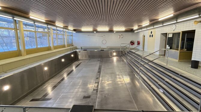 Lehrschwimmbecken Ohmenhausen Seit Juni 2025 steht das »Bädle« in Ohmenhausen leer. Eine neue Lüftungsanlage könnte das ändern.