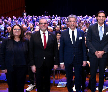 Beim Neujahrsempfang in der Reutlinger Stadthalle (von links): Christiane Nowottny, Hauptgeschäftsführerin der Handwerkskammer,