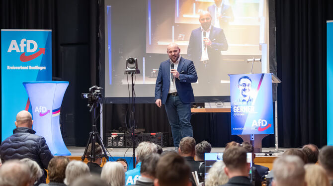 AfD-Spitzenkandidat Markus Frohnmaier in der Betzinger Julius-Kemmler-Halle.