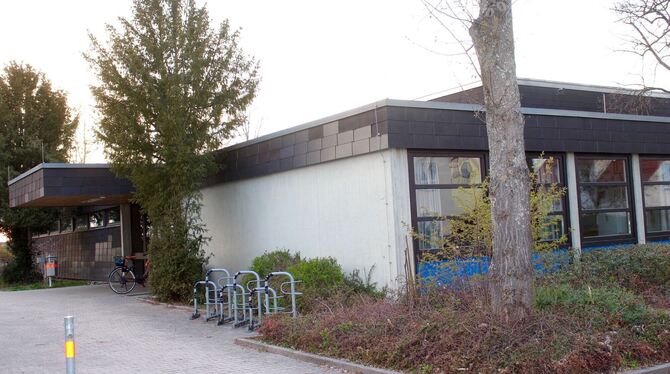 Erneut hat der Bezirksgemeinderat Degerschlacht die Sanierung der Auchterthalle beantragt.