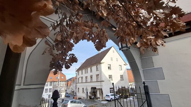 Das Haus am Rathausplatz 1 soll verkauft werden.