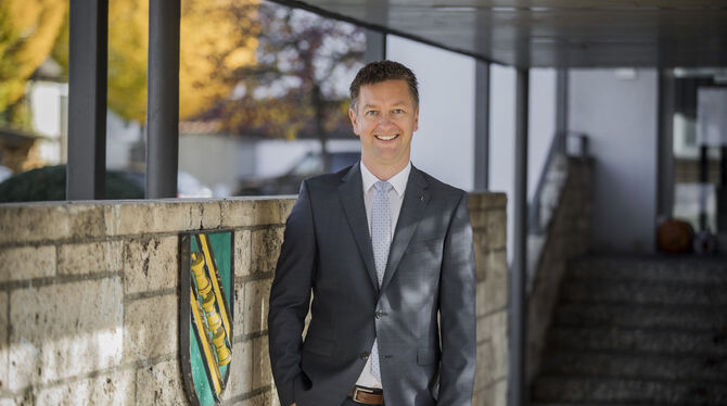 Riederich Tobias Pokrop Bewerbung Im Dezember 2020 hatte Tobias Pokrop einen Wahlkampf in Riederich geführt, um für eine zweite Amtszeit gewählt zu werden. Nun be