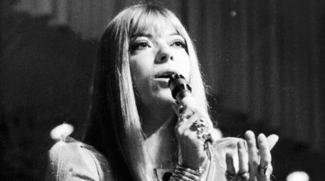 Katja Ebstein 1970 bei der Verleihung der »Löwen« von RTL in der Essener Gruga-Halle. Heute wird sie 70. Foto: Fritz Reiss