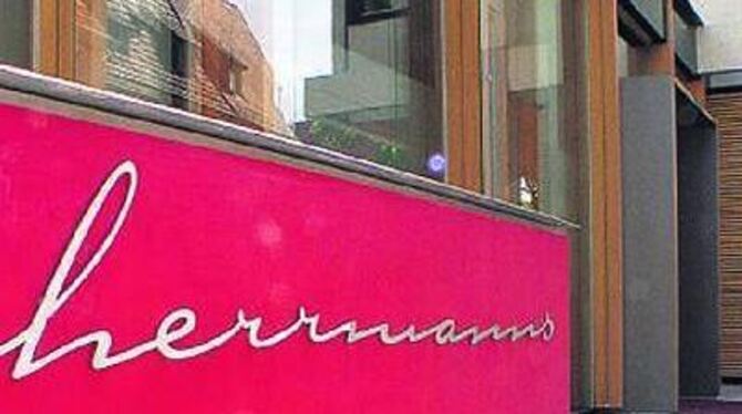 Auch der Name wird sich ändern - »auch wenn es meiner Frau nicht gefallen wird«, sagt Ralf Mädler. Denn der Mädchenname seiner Frau Gisela war Namensgeber des gehobenen Speiselokals, das Ende Juni schließt.
GEA-FOTO: DÖRR