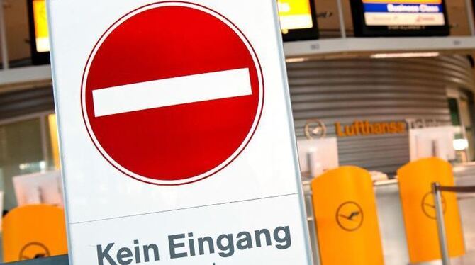 Der Streik bei Lufthansa geht weiter: Für Passagiere bedeutet das umbuchen, Alternativen suchen oder die Reise verschieben. F