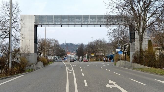 Der Peoplemover prägte mehr als ein Jahrzehnt den Ortseingang von Pfullingen. Jetzt will Reutlingen mit der Modernität der Anlag