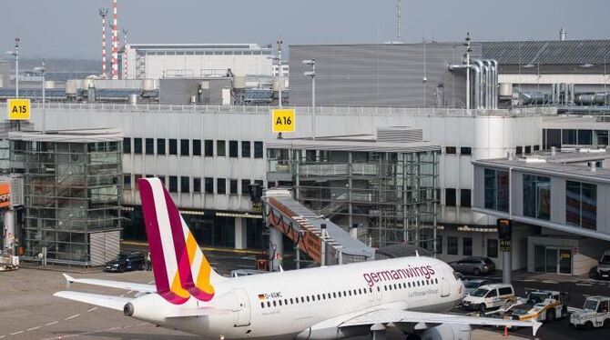 Ein Jet der Fluggesellschaft Germanwings musste wegen eines technischen Defekts notlanden. Foto: Maja Hitij/Archiv/Symbol