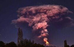 Der rund 2840 Meter hohe Vulkan ist seit Anfang März wieder aktiv. Foto: Ariel Marinkovic