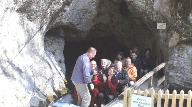 Bootsfahrt durch die Wimsener Höhle.
