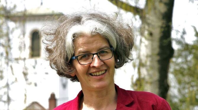 Beate Ellenberger übernimmt am Sonntag das seit Sommer vakante Pfarramt in Rommelsbach – für sie ist es aus vielen Gründen eine Wunschstelle. FOTO: BERNKLAU