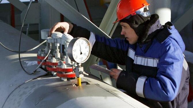 Ein Mitarbeiter von Gazprom nahe der ukrainischen Grenze: Künftig soll russisches Gas über die Türkei und Griechenland nach E
