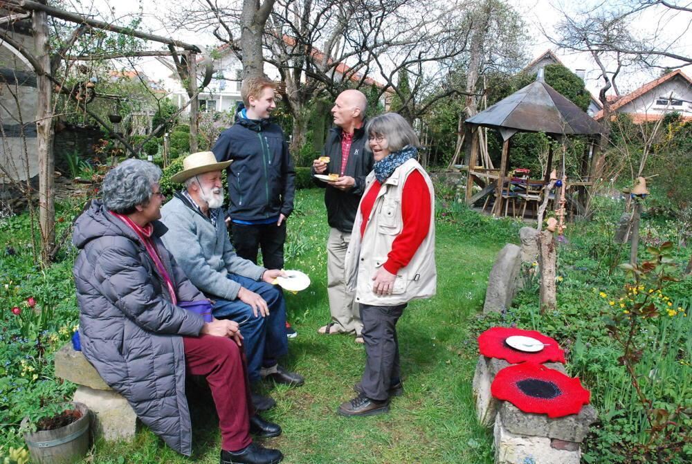 Pflanzentauschtag und offener Frühlingsgarten in Mössingen. Fotos: Angela Steidle