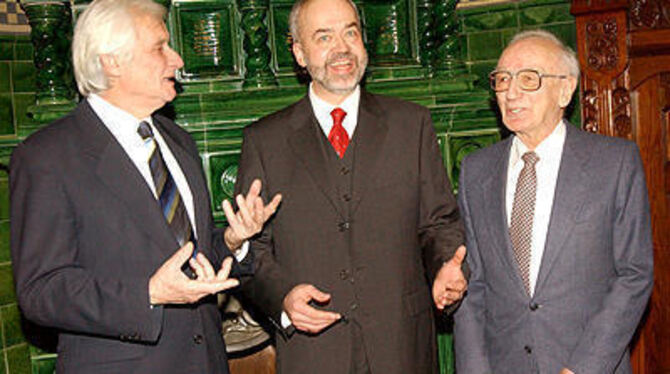 Drei mal Landrat: Dr. Edgar Wais, Thomas Reumann und Gerhard Müller.
FOTO: NIETHAMMER