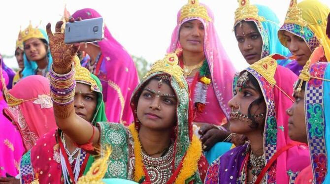 Auch in Indien sind Selfies beliebt. Foto: Sanjeev Gupta