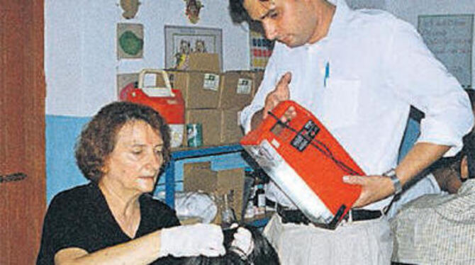 Die Reutlingerin Hildegard Chandy hilft seit 30 Jahren Kranken und Armen auf Sri Lanka. Nach der Flutkatastrophe hat sie ein Sofortprogramm für die Opfer gestartet.
FOTO: PR Die Reutlingerin Hildegard Chandy hilft seit 30 Jahren Kranken und Armen auf Sri Lanka. Nach der Flutkatastrophe hat sie ein Sofortprogramm für die Opfer gestartet.
FOTO: PR