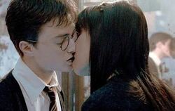 Keine Zauberei: Harry Potter lernt küssen. FOTO: VERLEIH