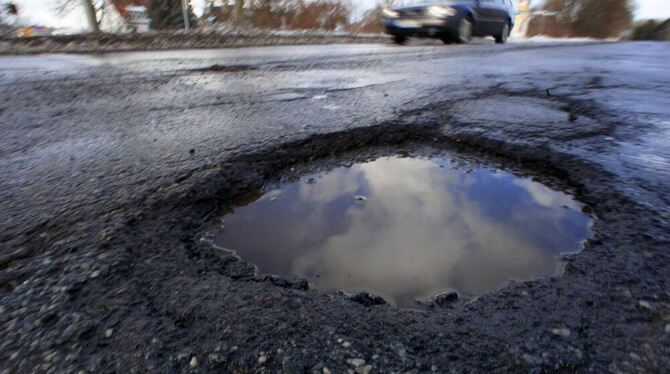 Eines von vielen Schlaglöchern