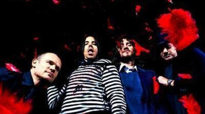 Die Red Hot Chili Peppers gingen durch die Spaßhölle des Rock'n'Roll. FOTO: PR/MICHAEL MULLER