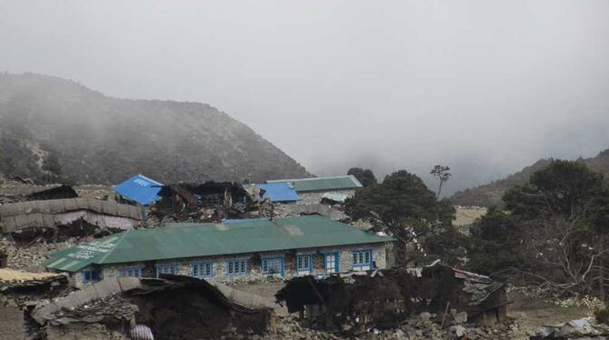 Zerstörung, soweit das Auge reicht: Nepal nach dem Erdbeben, das auch die Metzinger Ärztin Susanne Gaenslen-Blumberg miterlebte.