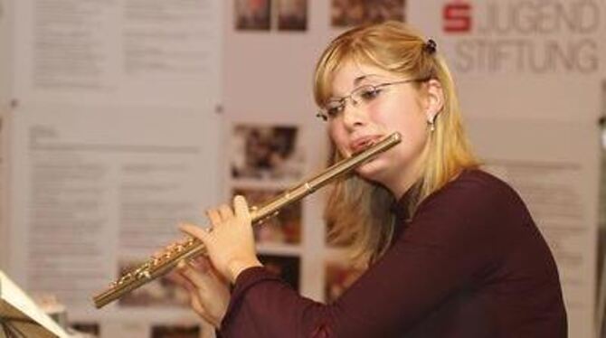 Begabte junge Dame: Ulrike Kühn aus Reutlingen bekam einen Förderpreis. Den will die Nachwuchs-Künstlerin in eine neue Querflöte