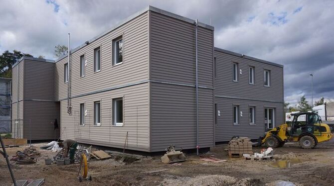 Vorbild Metzingen: Die Stadt baut im Hammerweg zweigeschossige Gebäude für die Anschlussunterbringung. FOTO: PR