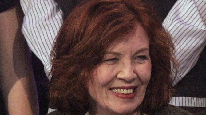 Die älteste Mutter Deutschlands, Annegret Raunigk, als Gast in Fernsehshow. Foto: Jörg Carstensen/Archiv Die älteste Mutter Deutschlands, Annegret Raunigk, als Gast in Fernsehshow. Foto: Jörg Carstensen/Archiv