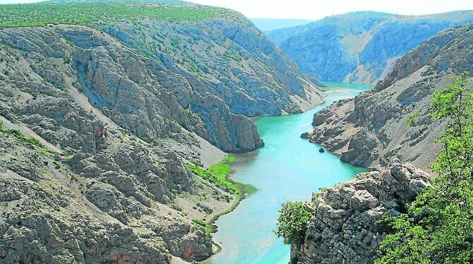 Der Canyon der Zrmanja in Kroatien. Vom »Pueblo-Plateau« hatten in den 60er-Jahren auch Winnetou und Old Shatterhand diesen Ausb