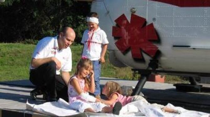 Gefahren erkennen, richtig reagieren und auch kleine Verbände anlegen: Das sollen die Kinder am kommenden Dienstag bei der Aktio