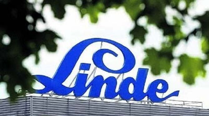Ein Firmenschriftzug von Linde: Der Konzern verlagert seinen Hauptsitz von Wiesbaden nach München. 
FOTO: AP