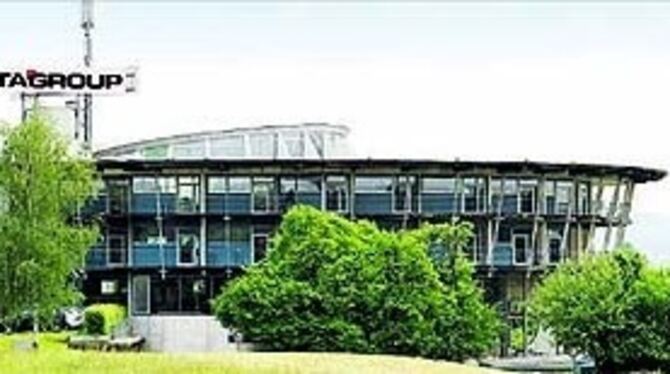 Das markante Firmengebäude der Datagroup IT Services Holding AG in Pliezhausen: Die Firma will nächste Woche an die Börse gehen.