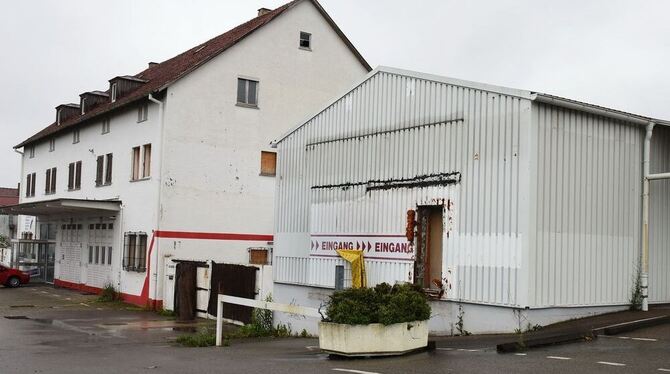 Am Eingang zum Gewerbegebiet Im Laisen: Hier baut McDonald’s ein Schnellrestaurant mit Drive-In-Betrieb. Die bestehende Bebauung