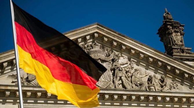 Bislang unbekannte Täter haben das interne Datennetz des Deutschen Bundestags attackiert. Foto: Gregor Fischer