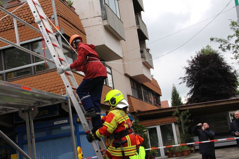 Abnahme Leistungsabzeichen Feuerwehr Münsingen 2015