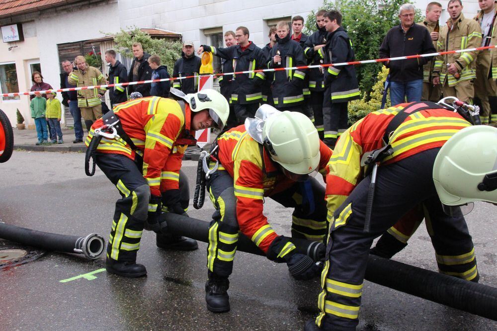Abnahme Leistungsabzeichen Feuerwehr Münsingen 2015