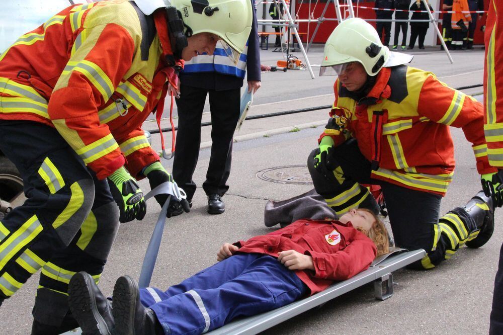 Abnahme Leistungsabzeichen Feuerwehr Münsingen 2015