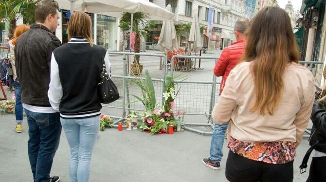 An diese Stelle starben drei Menschen durch eine Amokfahrt. Foto: Elmar Gubisch