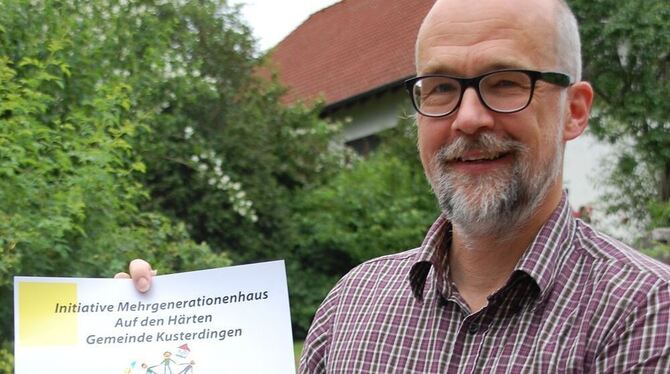 Helmut Grutzeck hofft auf viele Interessenten am Infoabend. GEA-FOTO: STÖHR